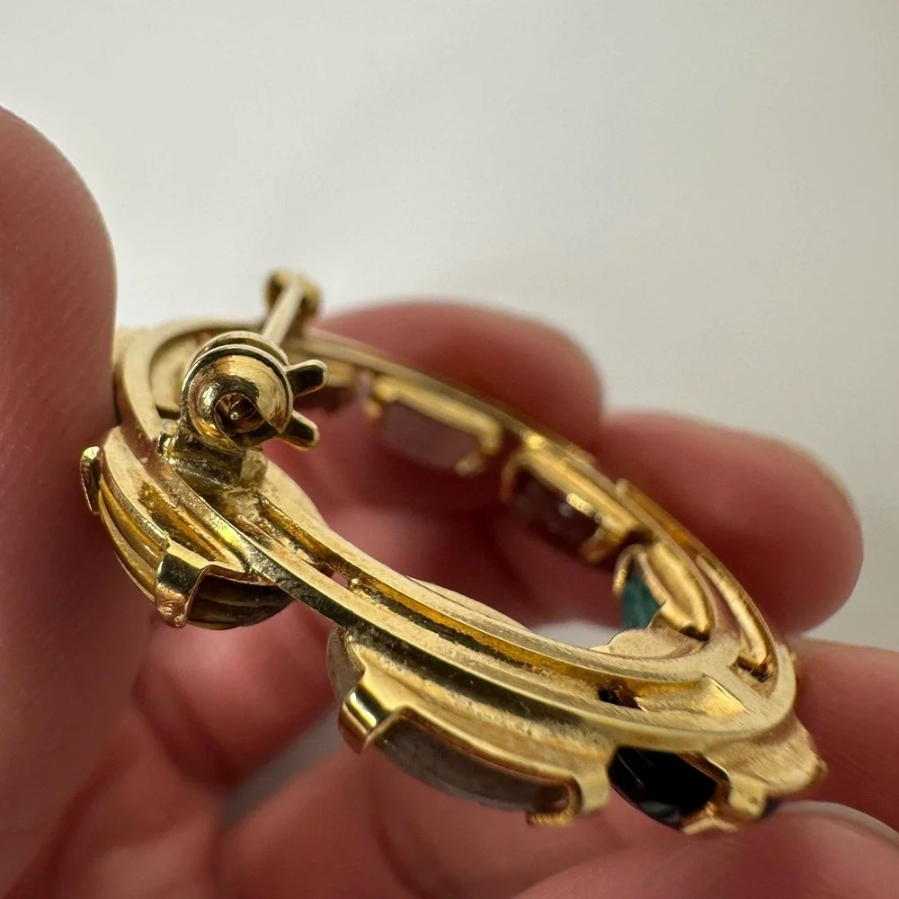 Vintage Gold Tone Multi Color Scarab Wreath Brooch Pin Egyptian Revival Costume